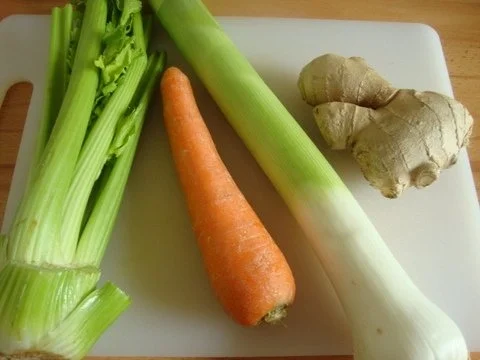 Rezept: "Pieperlsuppe" mit feiner Einlage Bild Nr. 4 "Pieperlsuppe" mit feiner Einlage - Rezept - Bild Nr. 4