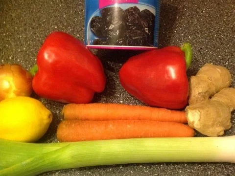 Rezept: Hähnchen auf Gemüse aus dem Römertopf Bild Nr. 2 Hähnchen auf Gemüse aus dem Römertopf - Rezept - Bild Nr. 2