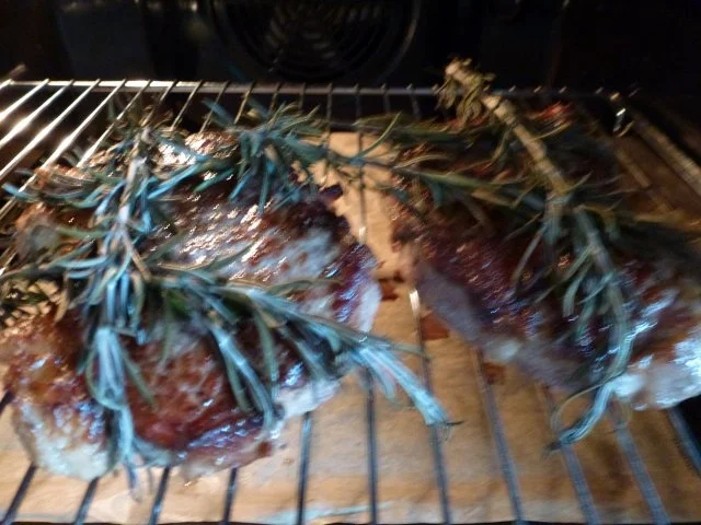 Rosmarin-Rumpsteaks NT gegart mit Ruccola-Möhrensalat - Rezept - Bild Nr. 6