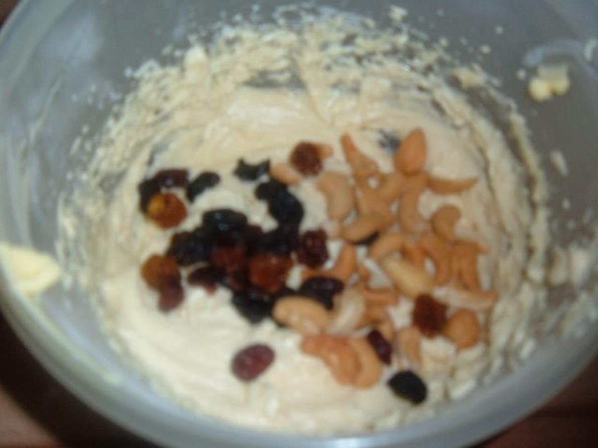 Muffins : mit Joghurt, Frucht Mix und Cashews - Rezept - Bild Nr. 4
