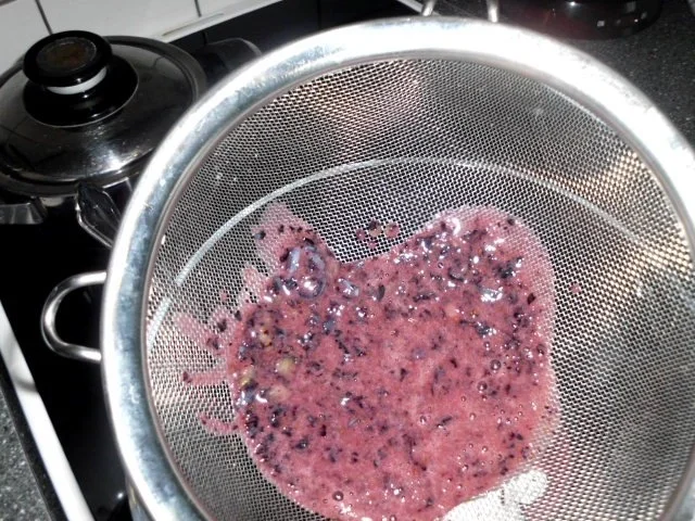 Heidelbeerquark Creme mit Schokoladenraspel - Rezept - Bild Nr. 7