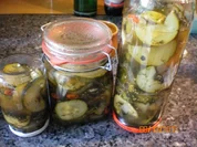 Zucchini scharf eingelegt - Rezept