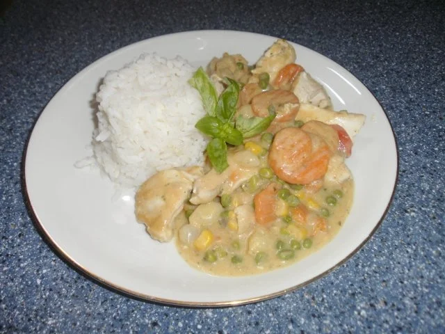 Hähnchengulasch mit buntem Gemüse - Rezept