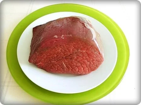 Rinderrouladen mit Drillingskartoffeln und Rote Bete Salat dazu. - Rezept - Bild Nr. 3