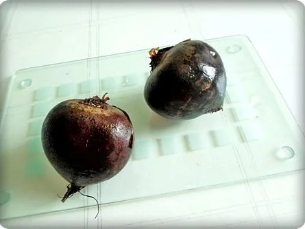 Rinderrouladen mit Drillingskartoffeln und Rote Bete Salat dazu. - Rezept - Bild Nr. 9