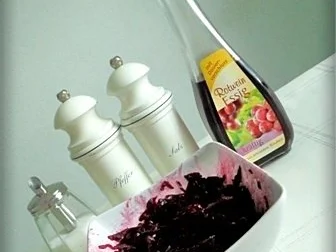 Rezept: Rote Bete Salat nach Art des Hauses Bild Nr. 7 Rote Bete Salat nach Art des Hauses - Rezept - Bild Nr. 7