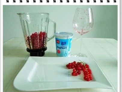 Erfrischend &  vitaminreich Johannisbeeren Shake  zum auslöffeln - Rezept - Bild Nr. 6