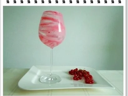 Erfrischend &  vitaminreich Johannisbeeren Shake  zum auslöffeln - Rezept - Bild Nr. 12