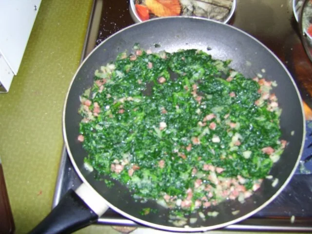 Rezept: Paprika gefüllt mit Blattspinat Bild Nr. 3 Paprika gefüllt mit Blattspinat - Rezept - Bild Nr. 3