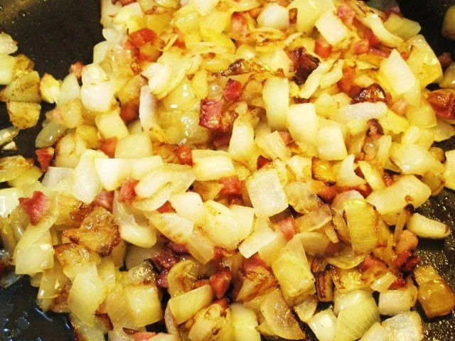 Soßen: Zwiebel-Speck-Soße - Rezept - Bild Nr. 3