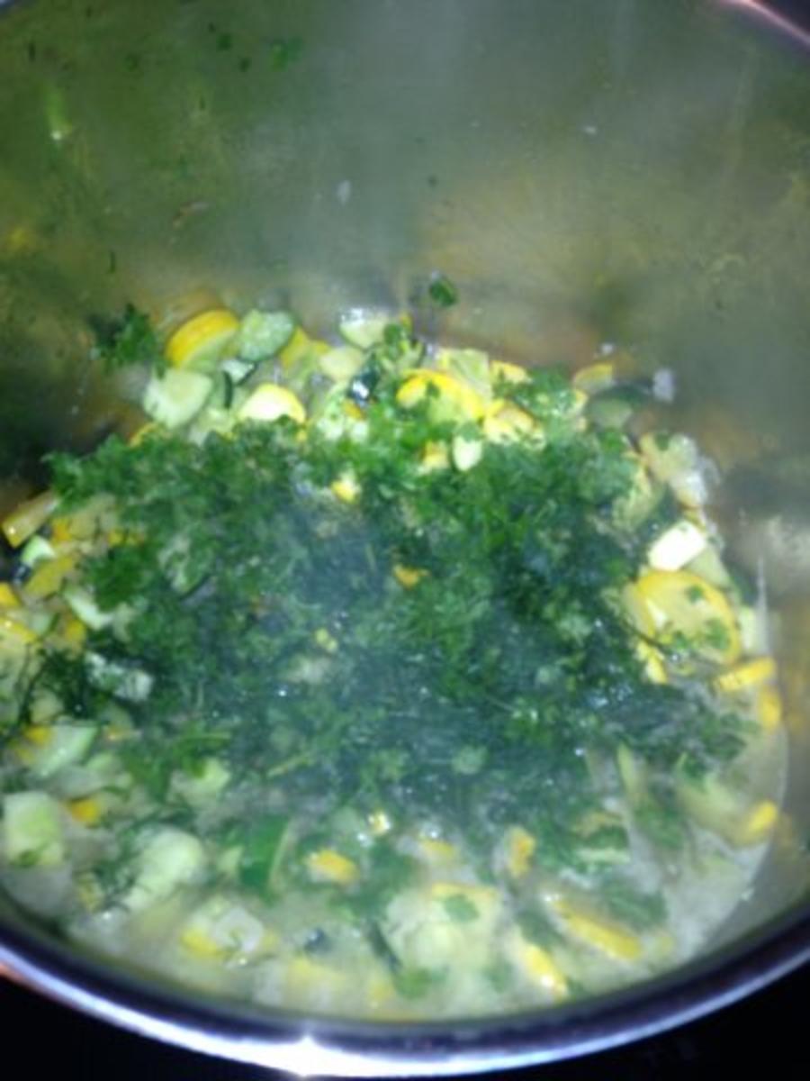 Zucchini-Dill-Kerbel Suppe - Rezept - Bild Nr. 3