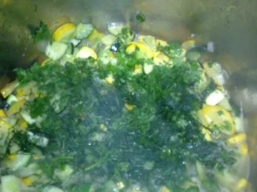 Zucchini-Dill-Kerbel Suppe - Rezept - Bild Nr. 3