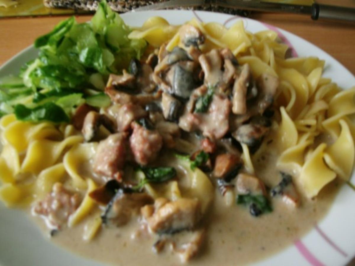 Nudeln in Champignon - Sahnesoße - Rezept - Bild Nr. 9