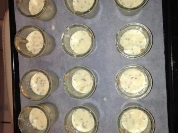 Rezept: Lavendel-Honig-Muffins Bild Nr. 4 Lavendel-Honig-Muffins - Rezept - Bild Nr. 4