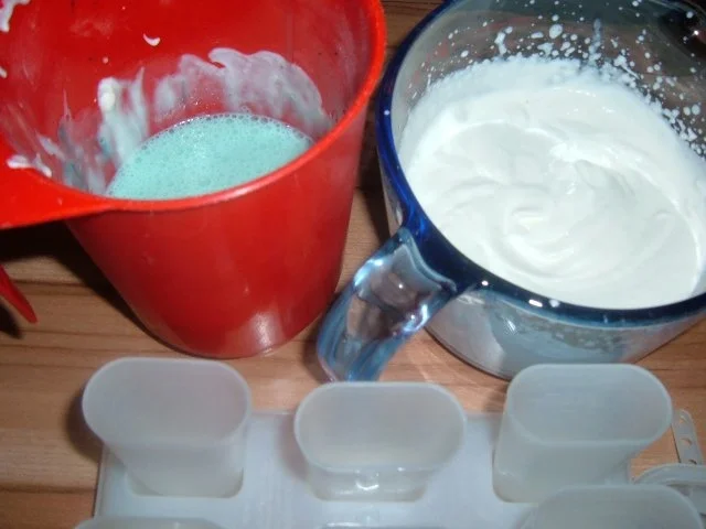 Rezept: Eis : mal in grün ..in der Eismaschine Bild Nr. 3 Eis : mal in grün ..in der Eismaschine - Rezept - Bild Nr. 3