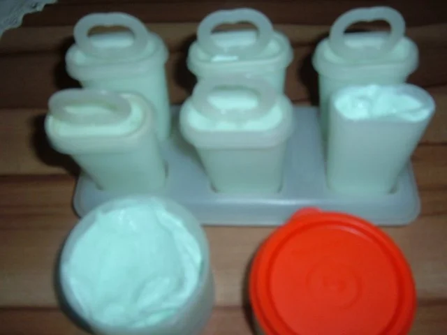 Rezept: Eis : mal in grün ..in der Eismaschine Bild Nr. 6 Eis : mal in grün ..in der Eismaschine - Rezept - Bild Nr. 6