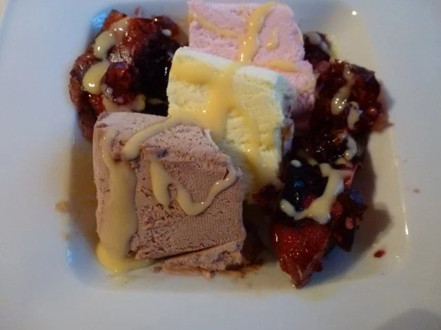 Fruchtiger Wackelpudding mit Vanillesauce - Rezept - Bild Nr. 4