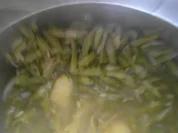 Schnippel-Bohnentopf mit Fleischresten von Gestern - Rezept