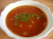 klare Tomatensuppe mit Reiseinlage - Rezept