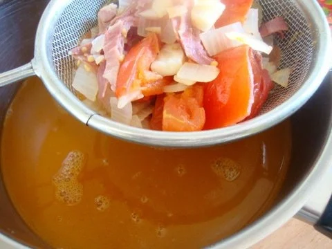 klare Tomatensuppe mit Reiseinlage - Rezept - Bild Nr. 10