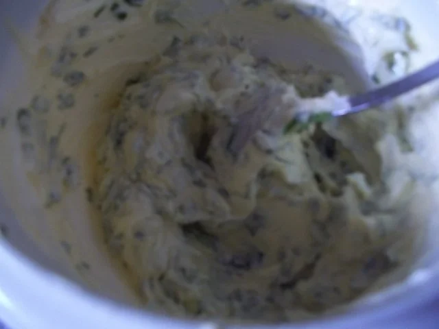 Rezept: Kräuterbutter nach Art von Hexenlady Bild Nr. 5 Kräuterbutter nach Art von Hexenlady - Rezept - Bild Nr. 5