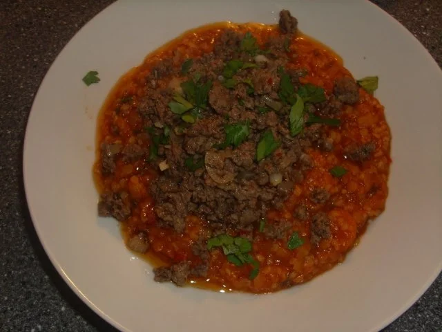 Rote Linsen-Bulgur-Suppe mit Lammhack - Rezept