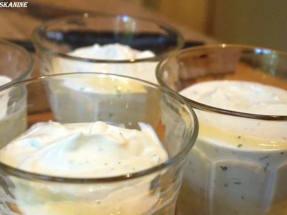 Rezept: Aprikosen-Kompott auf Basilikum-Creme Bild Nr. 4 Aprikosen-Kompott auf Basilikum-Creme - Rezept - Bild Nr. 4