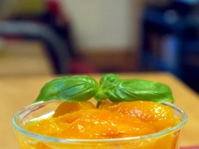 Rezept: Aprikosen-Kompott auf Basilikum-Creme Bild Nr. 11 Aprikosen-Kompott auf Basilikum-Creme - Rezept - Bild Nr. 11