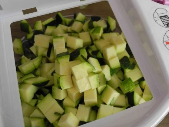 Rezept: Fleischlos : Bunte Eiernudeln ... Bild Nr. 3 Fleischlos : Bunte Eiernudeln ... - Rezept - Bild Nr. 3