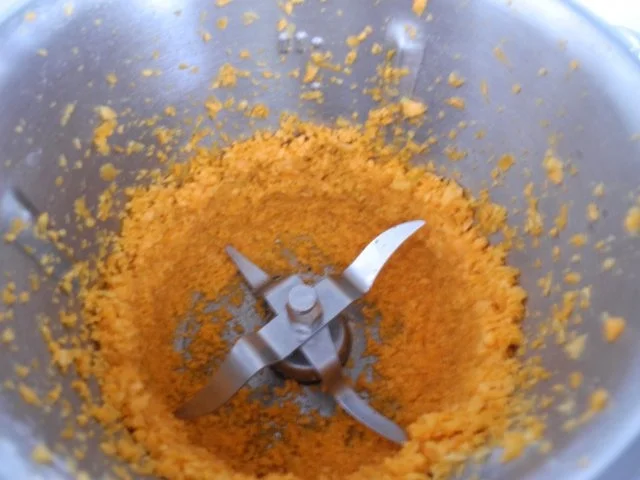 Rezept: Hackfleisch : Frikadellen auf jungen Bohnen an falscher Souce Hollandaise Bild Nr. 8 Hackfleisch : Frikadellen auf jungen Bohnen an falscher Souce Hollandaise - Rezept - Bild Nr. 8