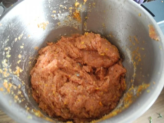 Rezept: Hackfleisch : Frikadellen auf jungen Bohnen an falscher Souce Hollandaise Bild Nr. 15 Hackfleisch : Frikadellen auf jungen Bohnen an falscher Souce Hollandaise - Rezept - Bild Nr. 15