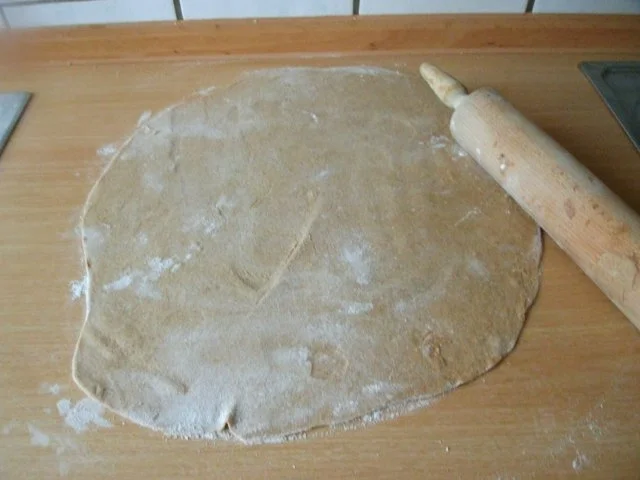 Rezept: Vollkornpizzateig ohne Hefe das Original ist von Armin Rossmeyer der Fernsehkoch vom ZDF Bild Nr. 5 Vollkornpizzateig ohne Hefe das Original ist von Armin Rossmeyer der Fernsehkoch vom ZDF - Rezept - Bild Nr. 5