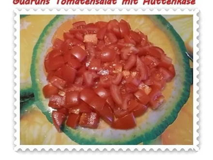 Rezept: Salat: Tomatensalat mit Hüttenkäse Bild Nr. 4 Salat: Tomatensalat mit Hüttenkäse - Rezept - Bild Nr. 4