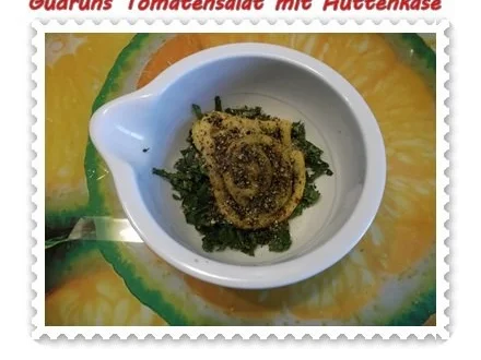 Rezept: Salat: Tomatensalat mit Hüttenkäse Bild Nr. 7 Salat: Tomatensalat mit Hüttenkäse - Rezept - Bild Nr. 7