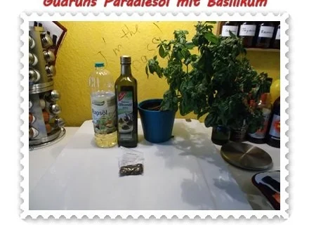 Rezept: Öl: Paradiesöl mit Basilikum Bild Nr. 2 Öl: Paradiesöl mit Basilikum - Rezept - Bild Nr. 2