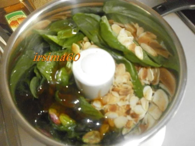 Milchreis mit süßem Minz - Pesto und Erdbeeren - Rezept - Bild Nr. 5