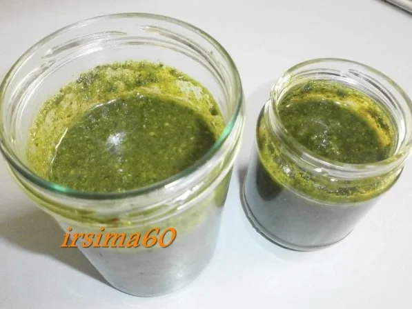 Rezept: Minzpesto pikant Minzpesto pikant - Rezept