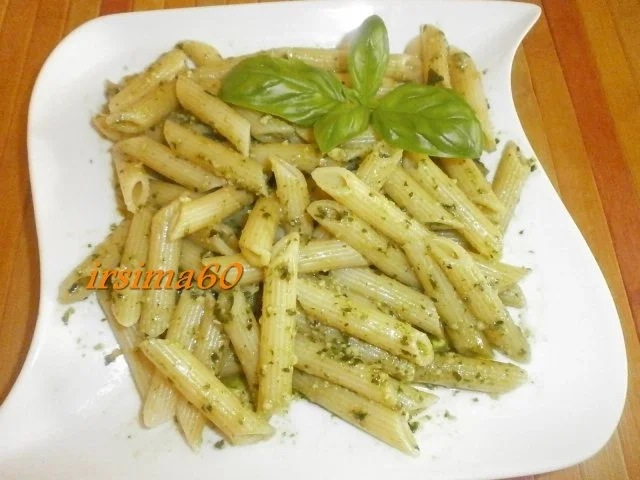 Rezept: Basilikum-Pesto Bild Nr. 2 Basilikum-Pesto - Rezept - Bild Nr. 2