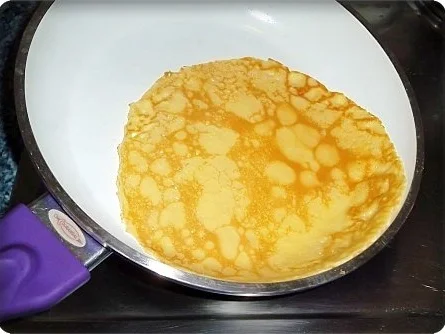 Pfannkuchen mit Hagebutten-Konfitüre - Rezept - Bild Nr. 7