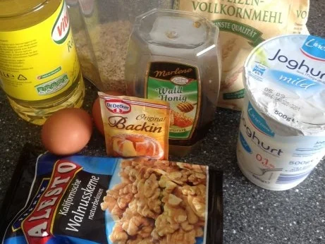 Haferflocken - Wallnuss - Brot (ohne Hefe) - Rezept - Bild Nr. 2