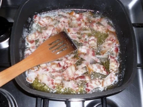 Rezept: "Oma - Friede`s" köstlich, zarter Taubenbraten in Sahnesauce. (Rzpt. um 1939) Bild Nr. 7 "Oma - Friede`s" köstlich, zarter Taubenbraten in Sahnesauce. (Rzpt. um 1939) - Rezept - Bild Nr. 7