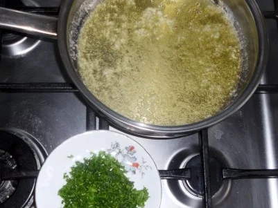 Rezept: "Oma - Friede`s" köstlich, zarter Taubenbraten in Sahnesauce. (Rzpt. um 1939) Bild Nr. 22 "Oma - Friede`s" köstlich, zarter Taubenbraten in Sahnesauce. (Rzpt. um 1939) - Rezept - Bild Nr. 22