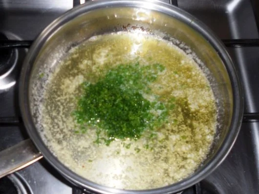 Rezept: "Oma - Friede`s" köstlich, zarter Taubenbraten in Sahnesauce. (Rzpt. um 1939) Bild Nr. 23 "Oma - Friede`s" köstlich, zarter Taubenbraten in Sahnesauce. (Rzpt. um 1939) - Rezept - Bild Nr. 23