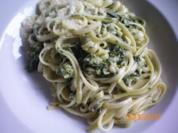 Pasta mit Mangoldsahnesoße - Rezept