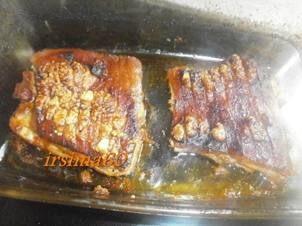 Rezept: Knuspriger Spanferkelbauch Bild Nr. 8 Knuspriger Spanferkelbauch - Rezept - Bild Nr. 8