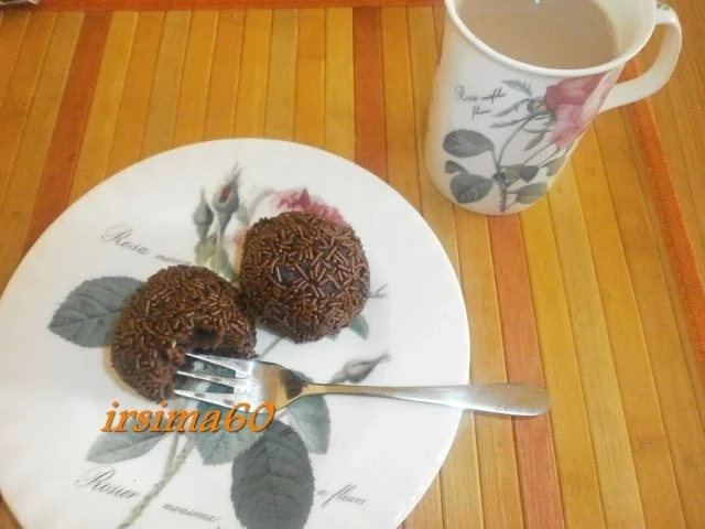  Rumkugeln aus Kuchenresten - Rezept