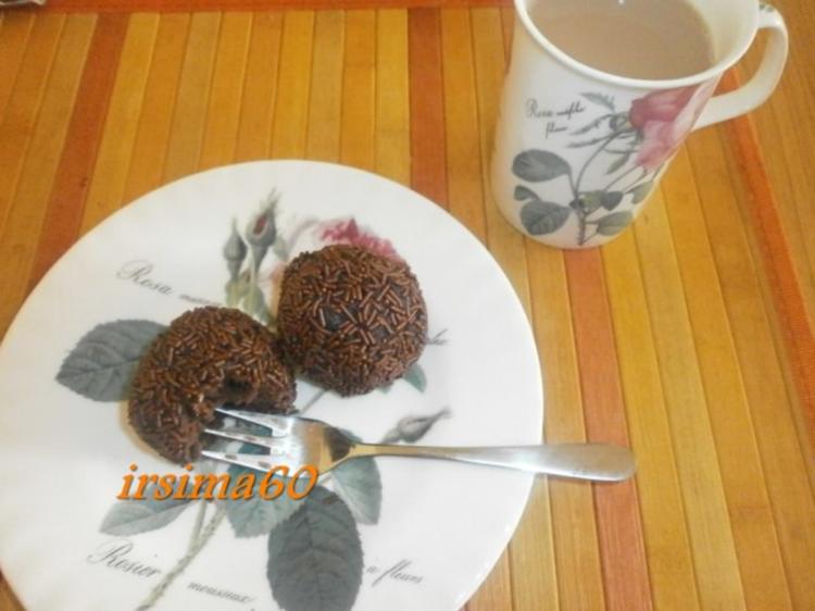 Rumkugeln aus Kuchenresten - einfach - 307 kcal/100g