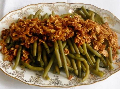 Zarte Prinzessbohnen à la "Oòrndrasch", mit Mandel - Semmelbutter. (Rzpt. um 1976) - Rezept - Bild Nr. 12