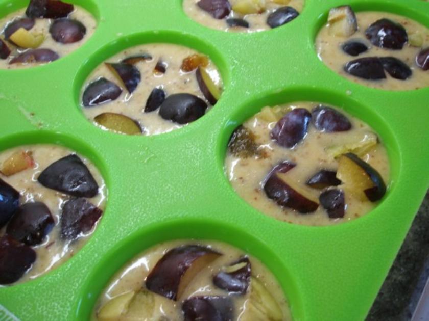 Backen: Zwetschgen Marzipan Muffins - schnell &amp; einfach - von lunapiena