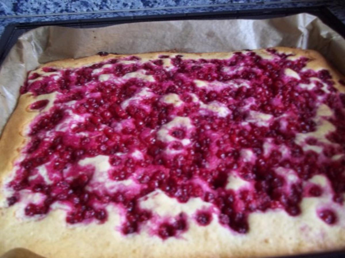 Johannisbeerkuchen mit Baiser vom Blech - Rezept - kochbar.de